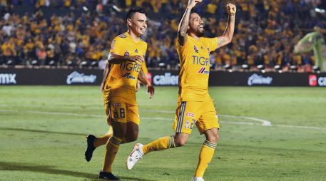 Javier Aquino celebra su segundo tanto de la noche. IMAGO7