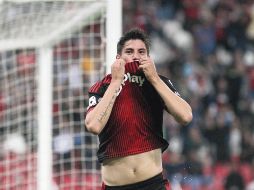 Celebró como niño el gol que le dio la victoria a los rojingros sobre los Bravos. AFP