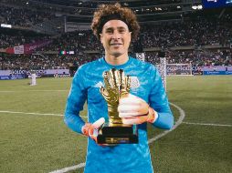 Al mexicano le queda un año de contrato con el equipo belga. @YOSOY8A