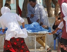 Nadie reclamó la autoría del ataque en un primer momento, aunque el grupo somalí Al Shabab, una milicia extremista islámica, suele cometer esa clase de atentados. AP /F. Warsameh