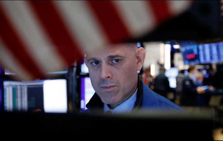 El NYSE Composite avanza 24.75 puntos más respecto al cierre del viernes. AP / R. Drew