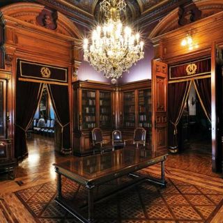 AMLO: cómo es el Palacio Nacional, el edificio más importante de México donde vive el presidente López Obrador