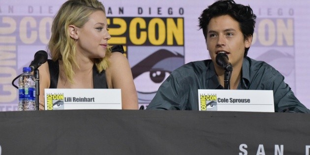 Lili Reinhart y Cole Sprouse habr&iacute;an terminado su relaci&oacute;n
