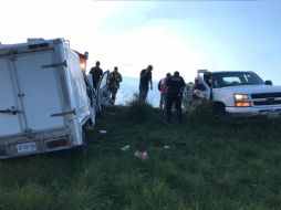 El conductor de la Nissan, en estado grave, tuvo que ser sacado con el uso de equipo hidráulico. ESPECIAL / Protección Civil Jalisco