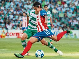 Eduardo López se mostró participativo ante Santos, sin embargo no pesó en el desempeño del equipo y sigue mostrando un nivel irregular IMAGO7