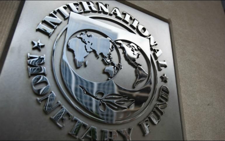 La revisión a la baja del FMI refleja las rebajas de las calificaciones crediticias de México 