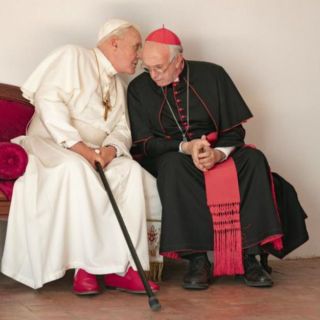 Revelan fotografía de Anthony Hopkins como Benedicto XVI