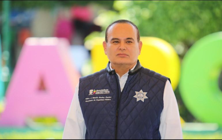 El gobierno de Michoacán reitera sus más sentidas condolencias a familiares y amigos del secretario de SP, José Martín Godoy Castro (foto) y las otras víctimas. FACEBOOK / Martín Godoy Castro