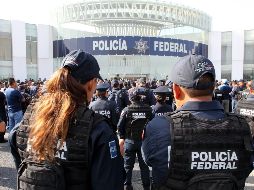 Los inconformes lanzan consignas y elevan pancartas para exigir que se respeten sus derechos laborales. EFE/ARCHIVO