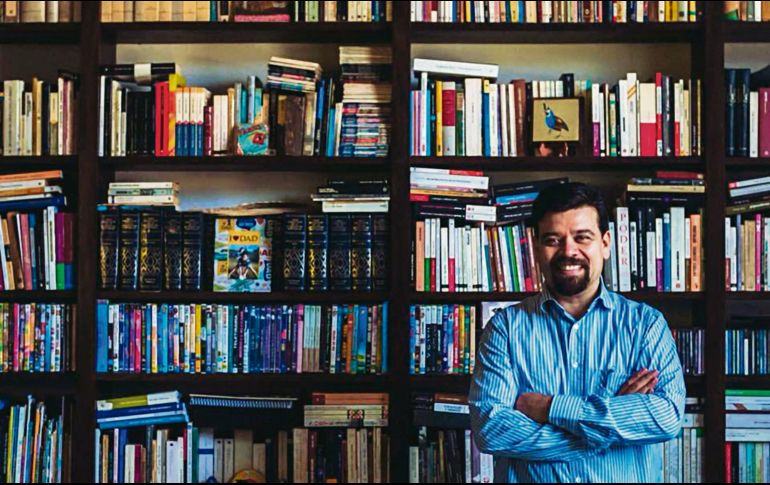 Rogelio Guedea, el coordinador de la Colección Álamo es un ferviente seguidor de la poesía mexicana. CORTESÍA