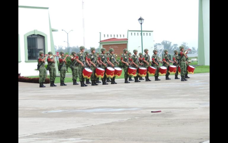 Para los ascensos y distinciones otorgados se tomó en cuenta la buena conducta tanto militar como civil, aptitud, destreza, disciplina, compromiso y liderazgo al cumplir con las tareas que les son encomendadas durante su adiestramiento. EL INFORMADOR/ S. Blanco