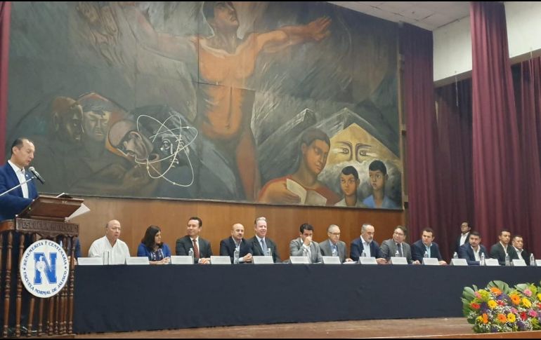 El foro sobre la Guía Consultiva de Desempeño Municipal se llevó a cabo en la Benemérita y Centenaria Escuela Normal de Jalisco. EL INFORMADOR / Y. Mora
