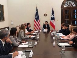 Este jueves, Rosselló publicó en su Twitter una foto de una reunión que sostuvo con la Oficina de Gestión de Proyectos de Seguridad. TWITTER/ricardorossello