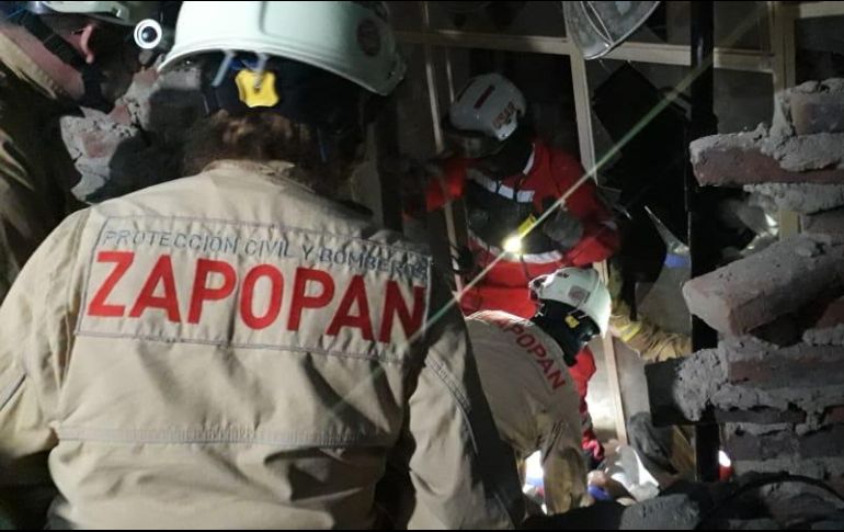 Protección Civil Zapopan detalló que alrededor del 80 por ciento de la fina colapsó y el resto se encontraba en riesgo de caer. ESPECIAL / Protección Civil Zapopan