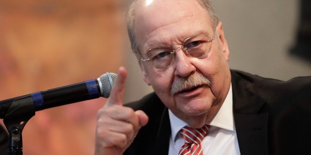 Lozoya difundir&aacute; video sobre saqueo a Pemex: Abogado