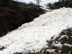 Muere hombre tras caer en espuma tóxica en Puebla