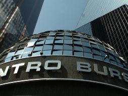 Cotizaron 429 emisoras, de las cuales 234 registraron alzas en su cotización, 184 tuvieron pérdidas y 11 cerraron sin cambios. EFE/ARCHIVO