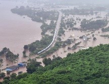 El tren había salido de Mumbai alrededor de las 8:15 de la noche el viernes antes de que se atascara a las 3 de la mañana del sábado. AFP/ ESPECIAL