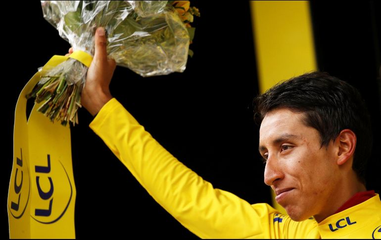 Además de la victoria, Bernal ofrecerá a Colombia su quinto maillot blanco de mejor ciclista joven . EFE/G. Horcajuelo