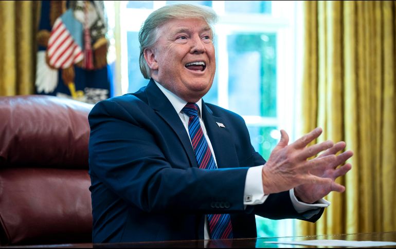 Las publicaciones del presidente en Twitter provocaron una tormenta de críticas. EFE/J. Lo Scalzo