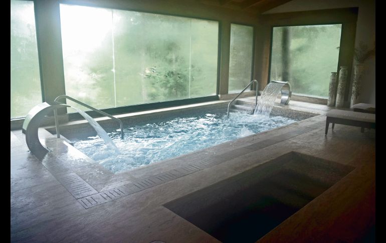 SPA. Si lo que se busca es la relajación total, el desarrollo cuenta con un spa con la presencia de esta  bañera de hidromasaje; así como las diversas técnicas de masaje que manos expertas proporcionan, prometen desaparecer la tensión al 100 por ciento.