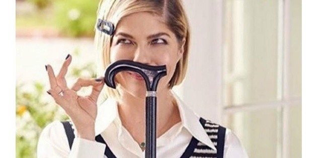 Selma Blair comparte emotivo mensaje tras ser dada de alta