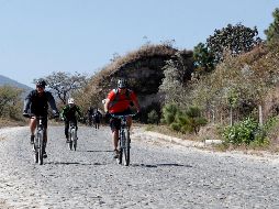 Pese a que están cerrados diversos accesos secundarios y la subida por la cuchilla hacia la Torre 1 Planillas, todavía hay ciclistas que no atienden las indicaciones. EL INFORMADOR/A. Camacho