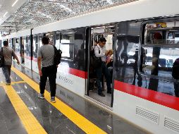 Resaltan que con el aumento de la tarifa de siete pesos a 9.50 que se aplicó desde el sábado pasado al Tren Ligero y Macrobús, “se vulnera el acceso al derecho de movilidad”. EL INFORMADOR / ARCHIVO