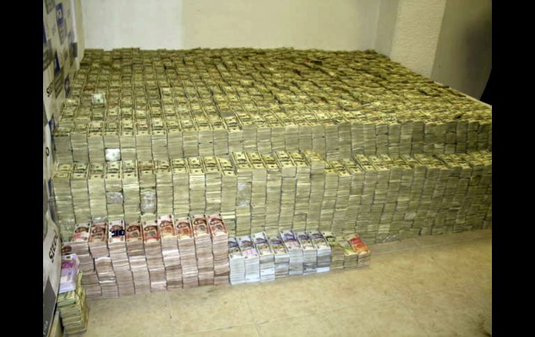 En esta mansión fue donde, el 15 de marzo de 2007, las autoridades mexicanas encontraron 206 millones de dólares en efectivo, además de 17 millones de pesos y 201 mil euros pertenecientes a Zhenli Ye Gon. El dinero fue decomisado.