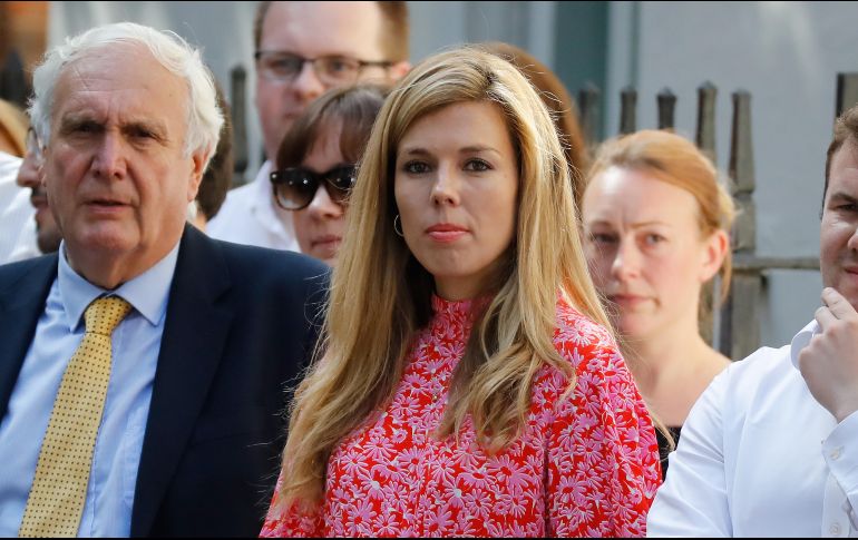 Carrie Symonds, de 31 años, asistió al primer discurso de Boris Johnson como primer ministro en el número 10 de Downing Street. AFP/ARCHIVO
