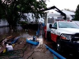 Por su parte, Obras Públicas del municipio inició desde anoche con las acciones de rehabilitación de Boulevard Bosques de Santa Anita.  TWITTER/ @GobTlajomulco