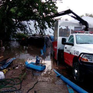 Lluvias en Tlajomulco dejan afectaciones en vialidades y cuatro casas inundadas