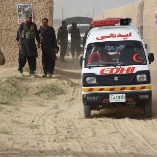 Atentado con bomba al sur de Pakistán deja cinco muertos