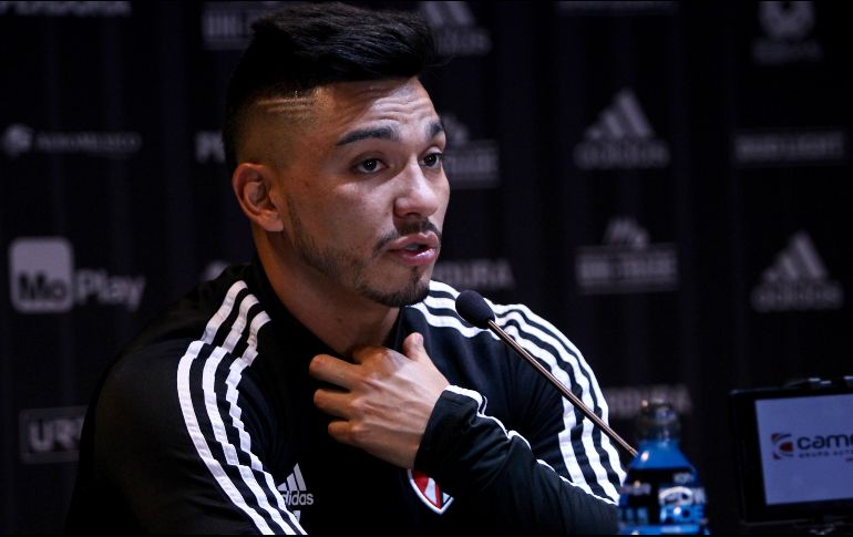 ''Me falta ponerme mejor físicamente y eso me lo darán los partidos que juegue. Me he sentido muy cómodo'', dijo el mediocampista andino del Atlas. IMAGO7