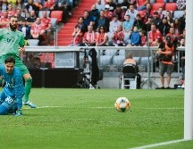 Karim fue la pesadilla para los turcos, que terminaron goleados. AFP