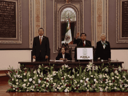 En punto de las 11:30 de la mañana, Barbosa rindió protesta como gobernador ante el Congreso local. TWITTER / @MBarbosaMX