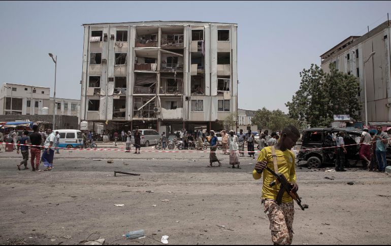 Los hutíes y un grupo yihadista local reivindicaron estos atentados mortales. AP/N. El-Mofty