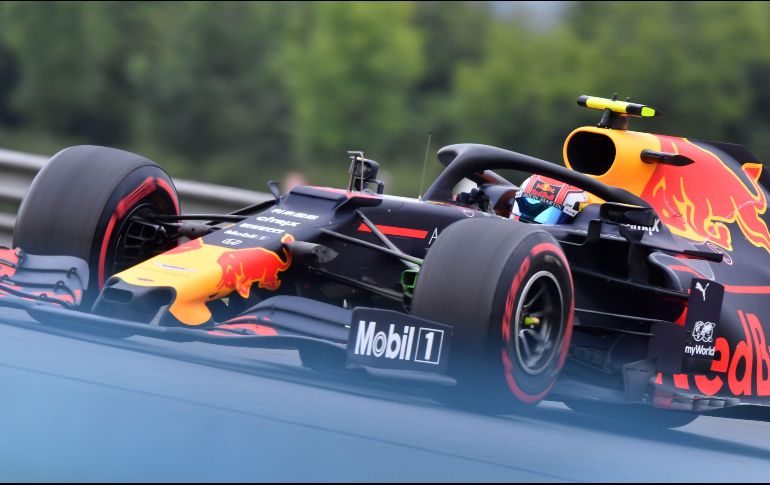 El francés termina por delante del holandés Max Verstappen (su coequipero) y Lewis Hamilton, que dominó el primer entrenamiento. AFP / A. Kisbenedek