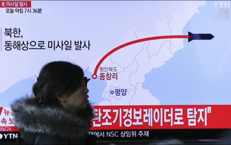 Corea del Norte disparó lo que parecían ser misiles balísticos de corto alcance al mar en dos ocasiones desde su costa este. AP / ARCHIVO
