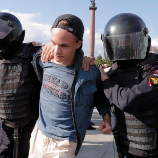 Más de 600 detenidos, en nuevas protestas en Rusia
