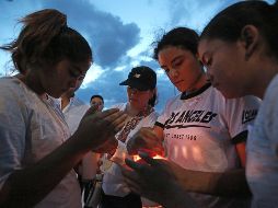 Habitantes se reunieron la víspera en Ciudad Juárez para mostrar su solidaridad luego del atentado en la vecina El Paso, Texas. SUN