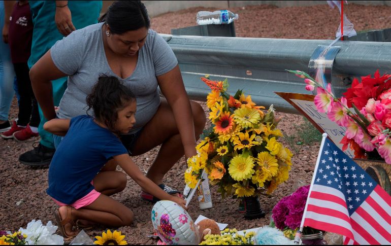 Ebrard Casaubon externó sus condolencias y solidaridad para los familiares y amigos de los mexicanos fallecidos. AFP / M. Ralston