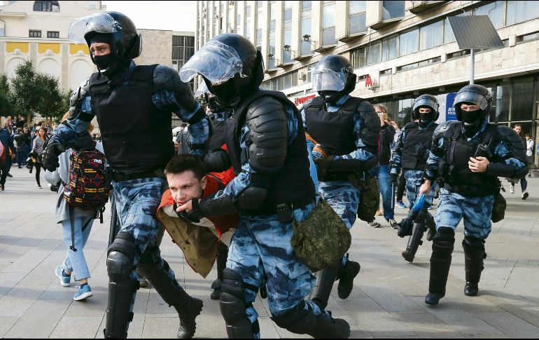 El Ministerio del Interior confirmó la detención de 600 personas, pero la oposición calcula que fueron al menos mil. AP