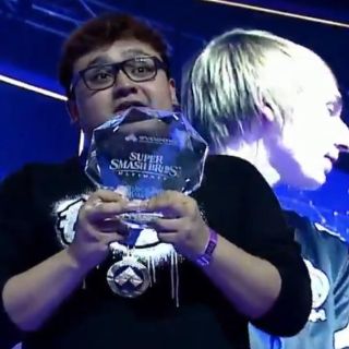 El mexicano MKLeo gana campeonato mundial de "Super Smash Bros"
