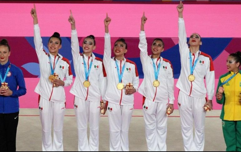 México suma 20 medallas de oro en los Juegos Panamericanos con el triunfo del equipo mexicano de gimnasia en la modalidad de cinco pelotas. TWITTER / @CONADE