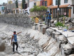 El alcalde de Zapopan, Pablo Lemus, explicó que el municipio no puede derribar las edificaciones hasta no tener el dictamen de Conagua. TWITTER / @PabloLemusN