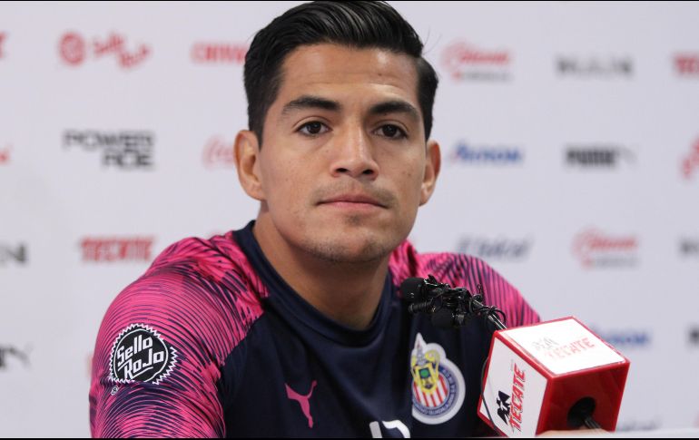 ''Chivas está para competir a quien sea, eso sí, tenemos que demostrarlo, trabajar, esforzarnos todos los días para estar a la altura de equipos que invierten demasiado'', mencionó Sánchez ante los medios. IMAGO7