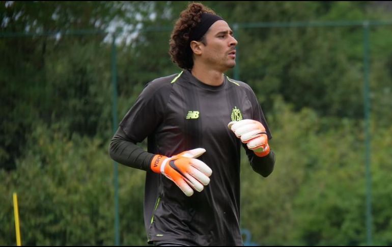 Por ahora, Memo ya se integró al trabajo del equipo de Lieja, al mismo tiempo que se recupera de algunas dolencias. TWITTER / @Standard_RSCL