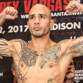 Miguel Cotto sugiere que se hagan pruebas médicas tras peleas