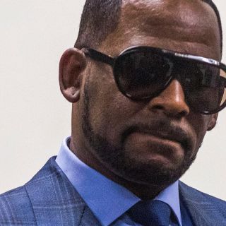 R. Kelly es acusado de pedir sexo a joven de 17 años